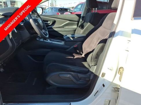 Used 2019 Nissan Murano S image 11