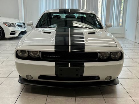 Used 2014 Dodge Challenger SRT8 w/ Harman/Kardon Audio Group image 2