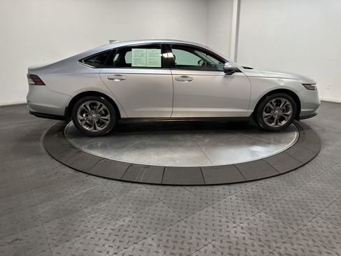 Used 2023 Honda Accord EX image 15