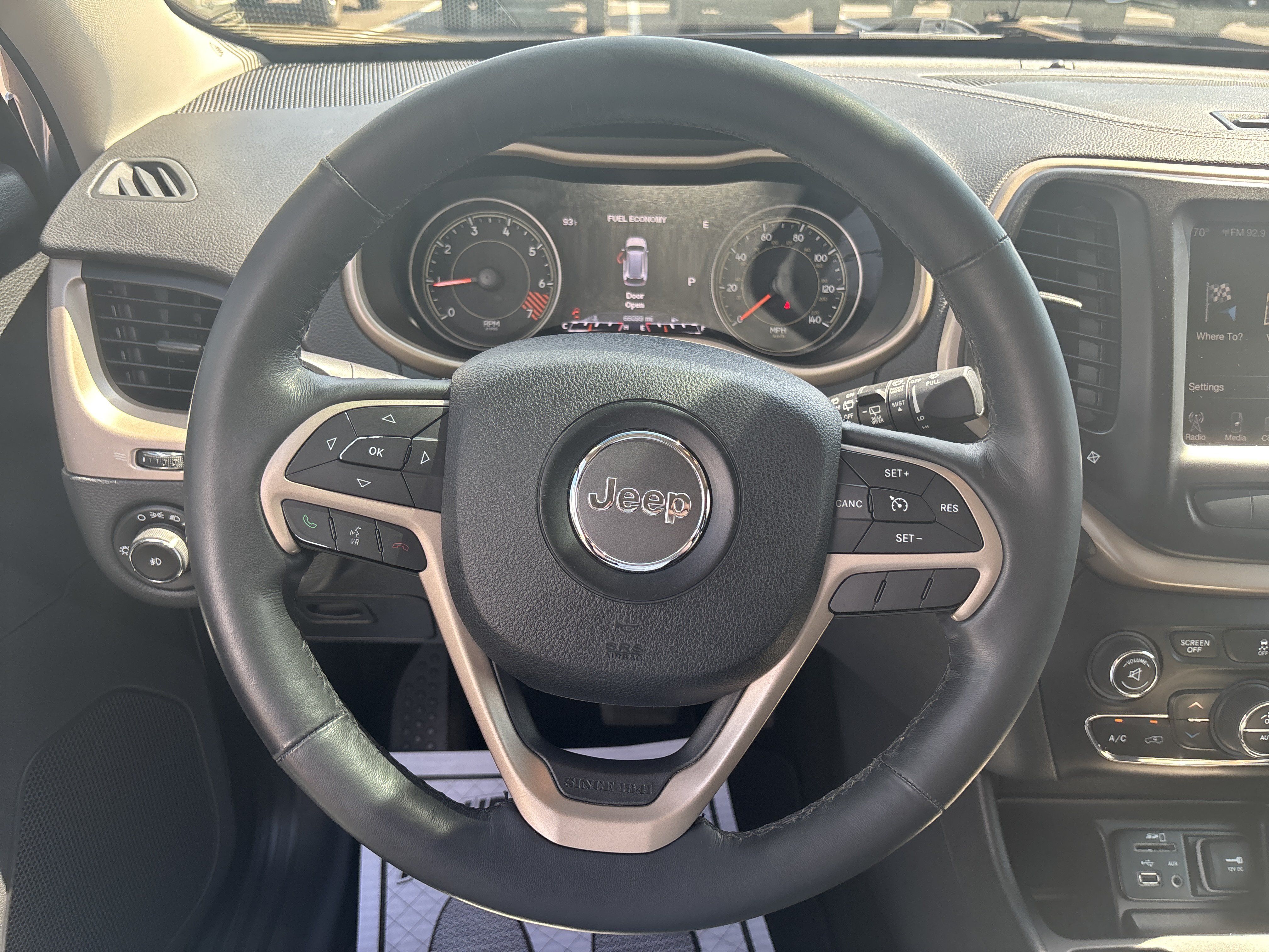 Used 2015 Jeep Cherokee Limited FWD image 16