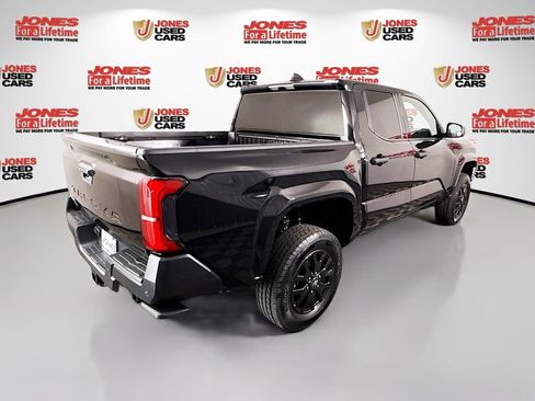 Certified 2024 Toyota Tacoma SR w/ SR Upgrade Package AWD/4WD image 15