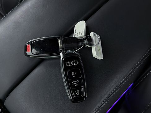 Used 2024 Audi S8 image 45