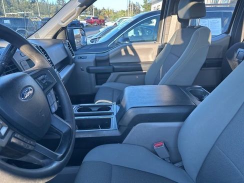 Used 2017 Ford F150 XL w/ Equipment Group 101A Mid AWD/4WD image 5
