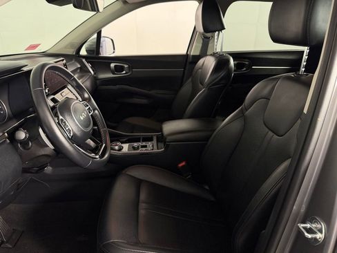 Used 2023 Kia Sorento EX image 22