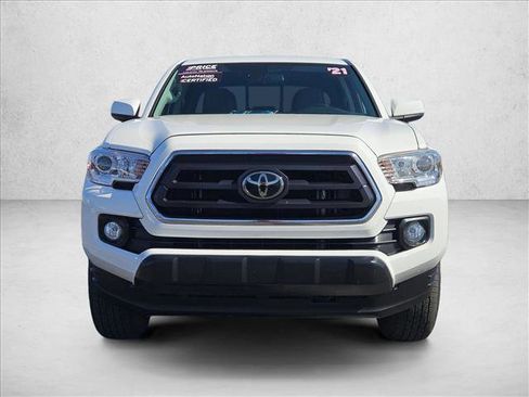 Used 2021 Toyota Tacoma SR5 RWD image 2