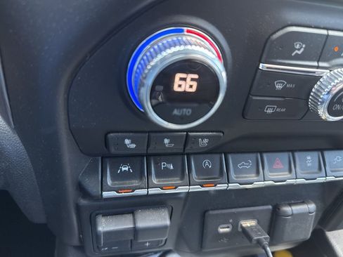 Used 2019 GMC Sierra 1500 Denali w/ Technology Package image 7