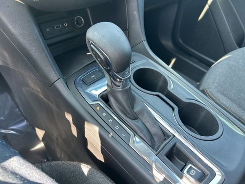 Used 2023 Chevrolet Equinox LT w/ Driver Convenience Package image 36