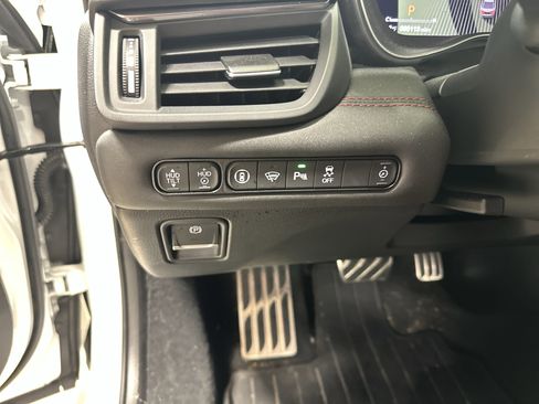 Used 2025 Acura TLX Type S AWD/4WD image 37