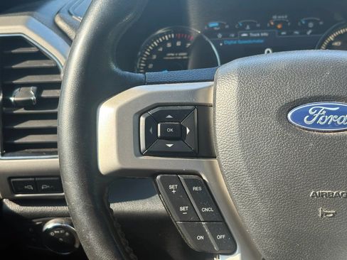 Used 2019 Ford F150 Lariat w/ Equipment Group 502A Luxury AWD/4WD image 9