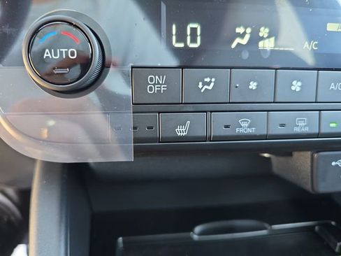 Certified 2026 Subaru Outback Limited AWD/4WD image 18