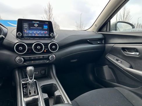 Used 2025 Nissan Sentra SV image 14