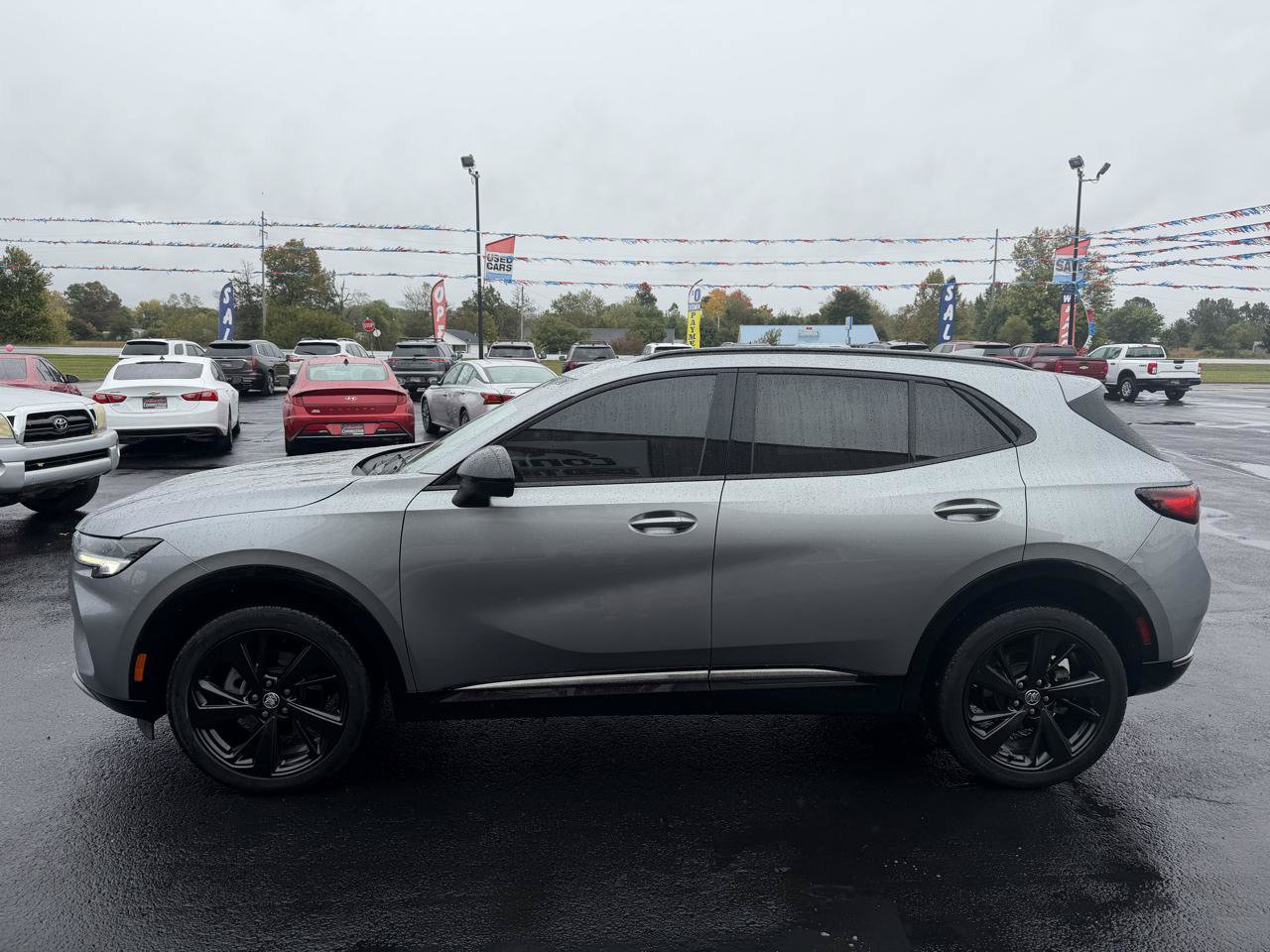 Used 2023 Buick Envision Essence w/ Sport Touring Package FWD image 9