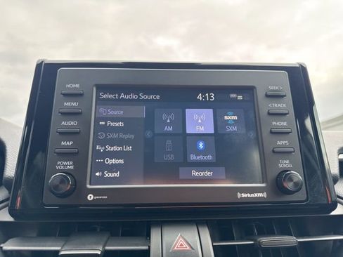 Used 2022 Toyota RAV4 XLE image 23