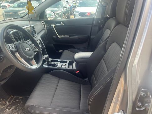 Used 2020 Kia Sportage LX FWD image 8