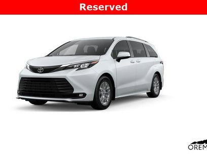 New 2026 Toyota Sienna XLE