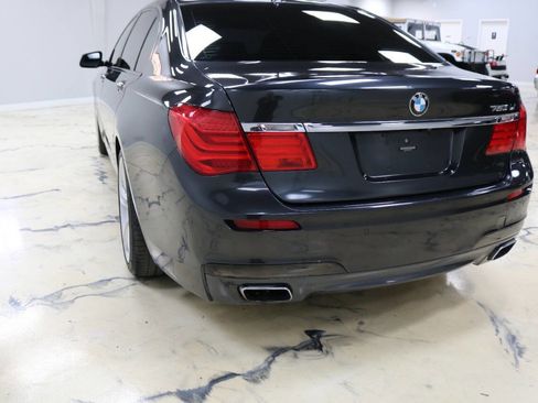Used 2012 BMW 750Li image 40