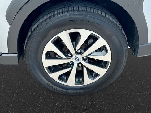 Used 2024 Subaru Outback Premium AWD/4WD image 20