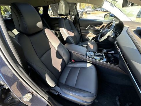 Certified 2025 MAZDA CX-30 AWD 2.5 S w/ Premium Package image 27