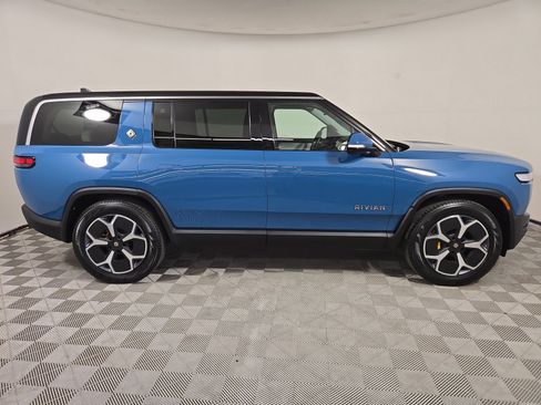 Used 2024 Rivian R1S Adventure AWD/4WD image 6