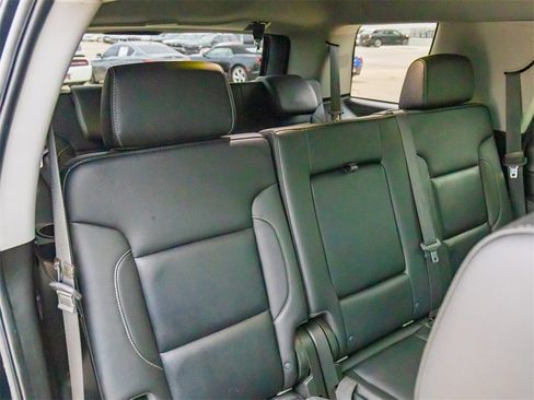 Used 2019 GMC Yukon SLT w/ HD Trailering Package image 19