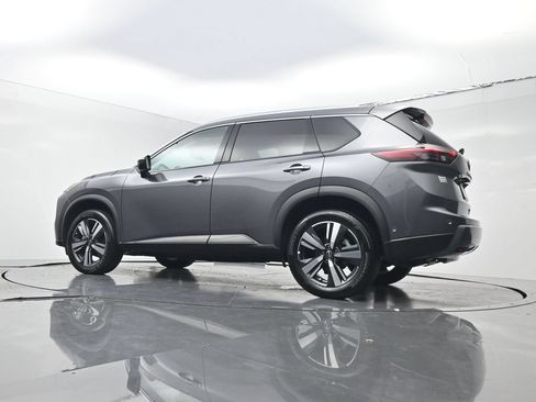 Used 2026 Nissan Rogue SL FWD image 21