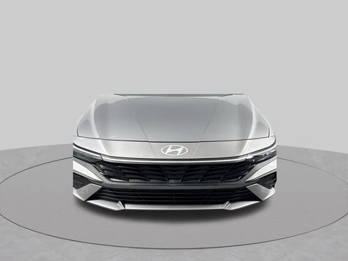 Used 2025 Hyundai Elantra SEL FWD image 48