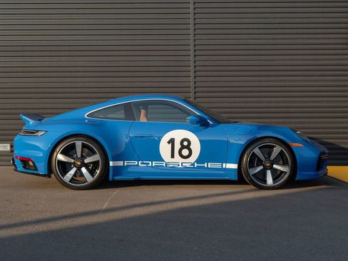 Certified 2023 Porsche 911 Sport Classic RWD image 8