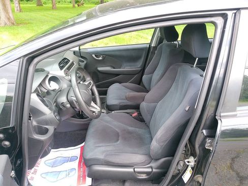 Used 2011 Honda Fit Sport image 15