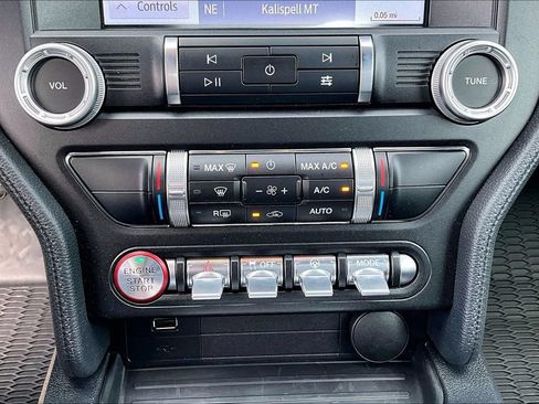 Used 2022 Ford Mustang GT RWD image 31