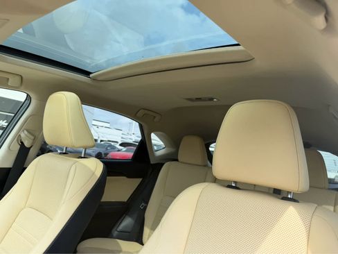 Used 2018 Lexus NX 300 AWD w/ Premium Package image 7