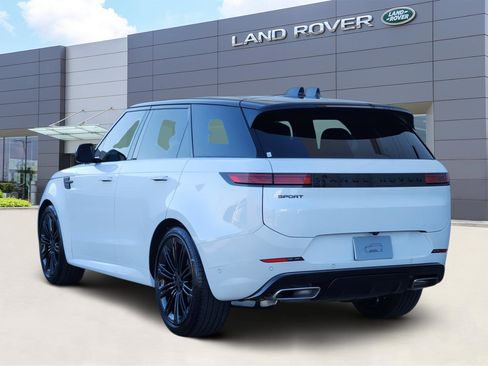New 2026 Land Rover Range Rover Sport Dynamic SE image 4
