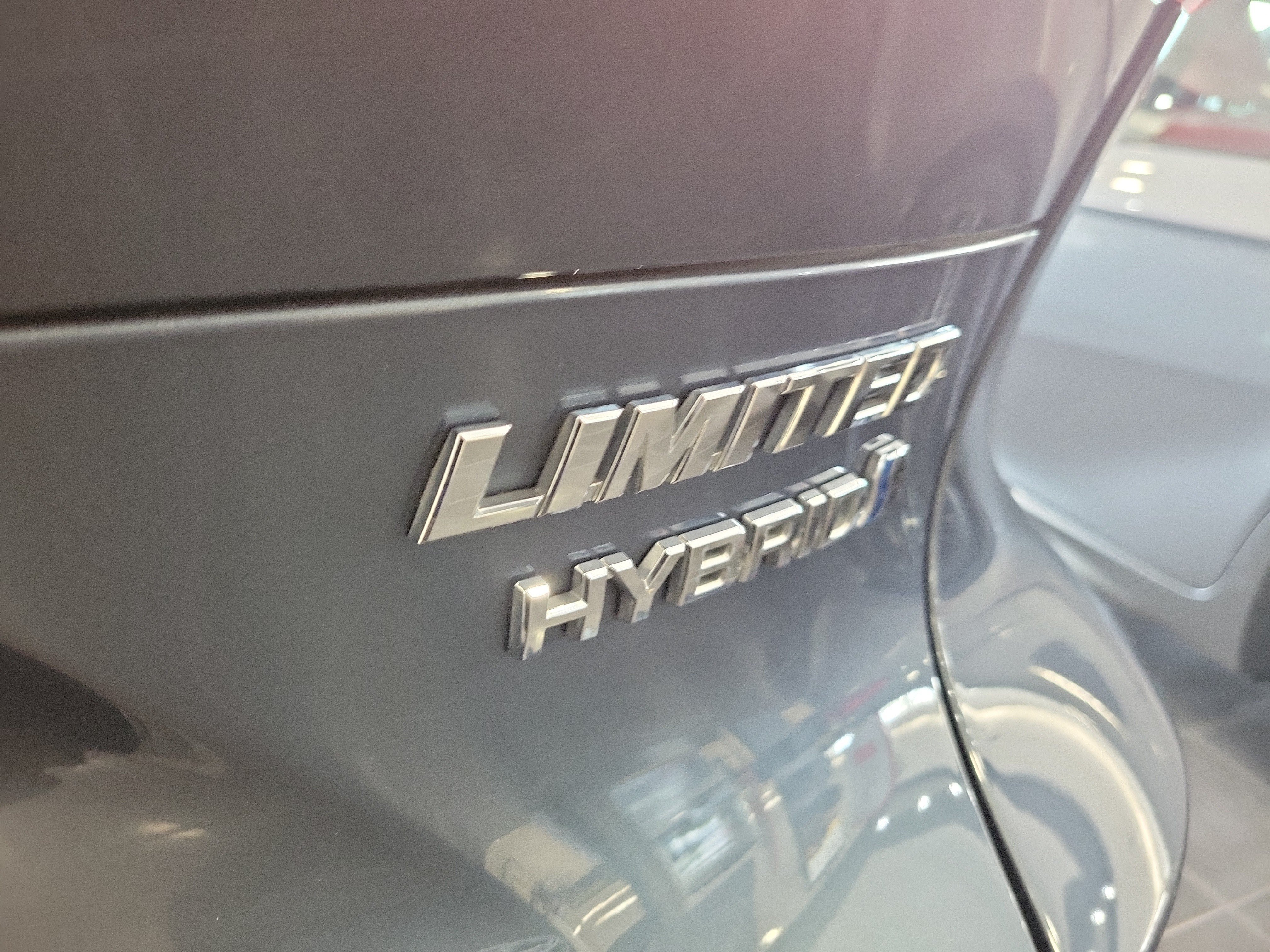 Used 2021 Toyota Venza Limited AWD/4WD image 9