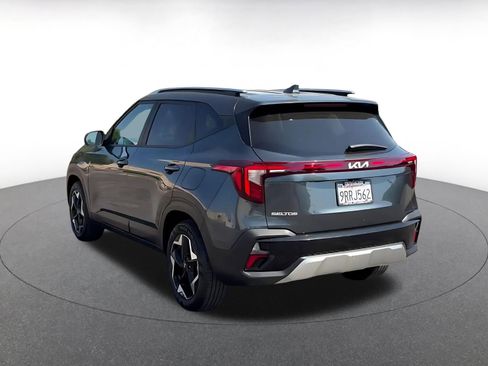 Used 2025 Kia Seltos S image 11