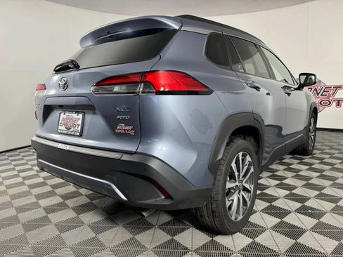 Used 2023 Toyota Corolla Cross XLE w/ Convenience Package AWD/4WD image 31