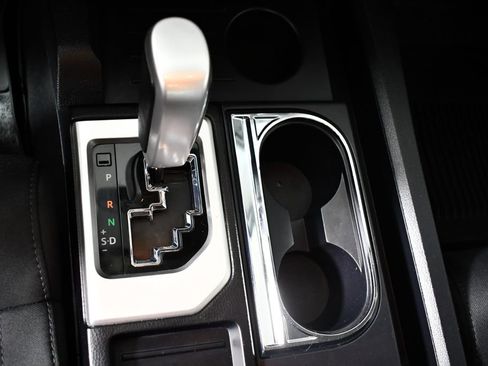 Used 2018 Toyota Tundra SR5 image 34