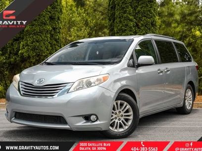 Used 2015 Toyota Sienna XLE w/ XLE Navigation Package