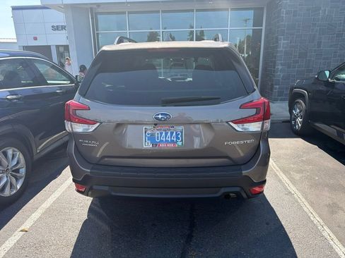 Certified 2023 Subaru Forester Premium AWD/4WD image 4