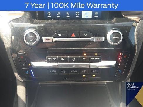 Used 2022 Ford Explorer Limited w/ Limited Technology Package AWD/4WD image 34