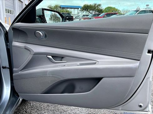 Used 2023 Hyundai Elantra SEL w/ Cargo Package image 25