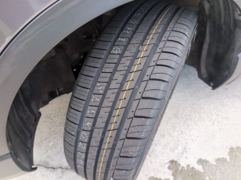 Used 2018 Honda CR-V EX-L image 12