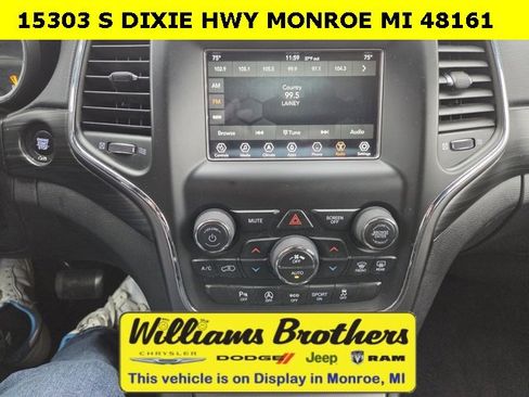 Used 2019 Jeep Grand Cherokee Laredo image 10