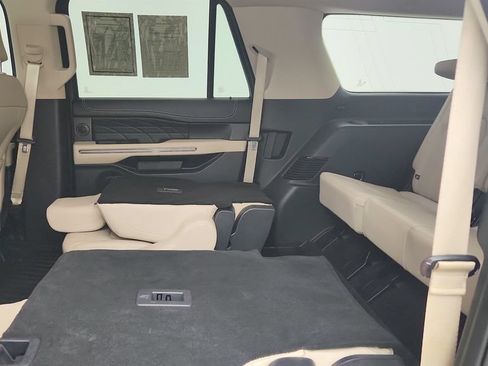 Used 2022 Ford Expedition Max Platinum RWD image 20