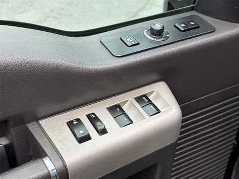 Used 2016 Ford F350 Lariat w/ Lariat Ultimate Package image 28