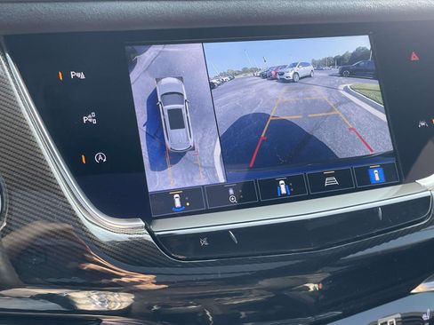 Certified 2023 Cadillac XT6 Premium Luxury w/ Platinum Package image 4