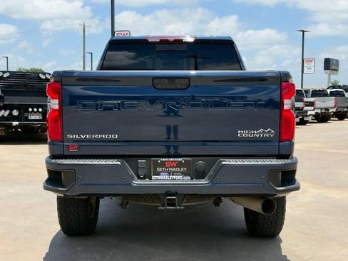 Used 2022 Chevrolet Silverado 2500 High Country AWD/4WD image 7