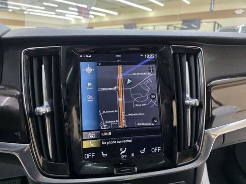 Used 2017 Volvo S90 T5 Momentum w/ Vision Package FWD image 32