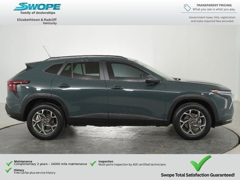 Used 2025 Chevrolet Trax LT w/ Driver Confidence Package FWD image 2