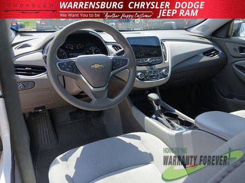 Used 2022 Chevrolet Malibu LS FWD image 13