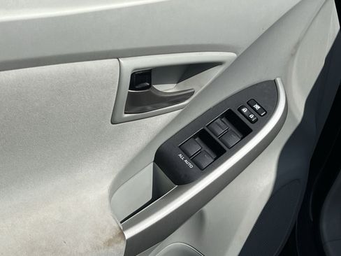 Used 2012 Toyota Prius Three w/ Solar Roof Pkg FWD image 13