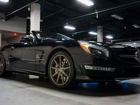 Used 2014 Mercedes-Benz SL 63 AMG image 34